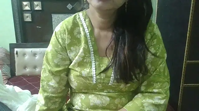 couplesuni online show from October 24, 2025, 3:05 am