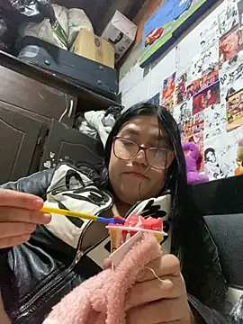 dafne19  online show from February 16, 2026, 4:11 am