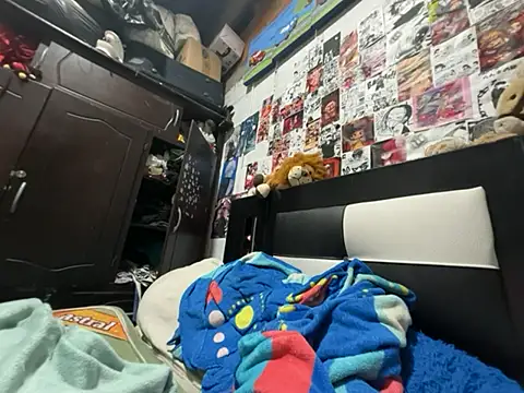 dafne19  online show from June 7, 2026, 5:01 am