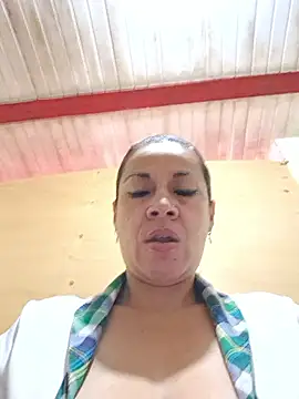 Snapshot of Zaralu_ chatting on January 10, 2026, 1:06 pm Zaralu online show from January 10, 2026, 1:06 pm