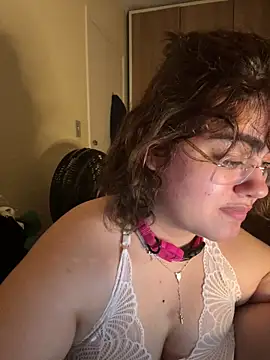 Snapshot of yudrayeb chatting on January 2, 2025, 2:22 am yudrayeb online show from January 2, 2025, 2:22 am