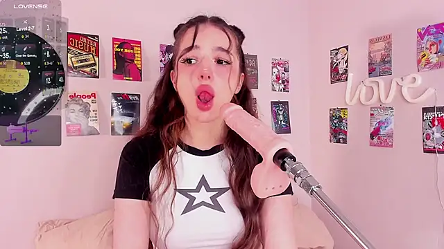 LosAlicee online show from January 28, 2025, 6:16 am