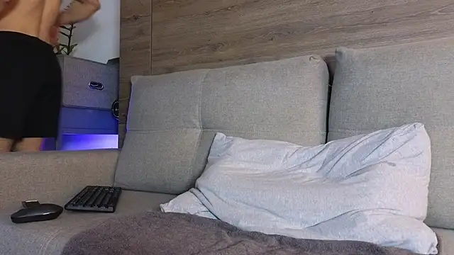 SultryAndrewww online show from February 13, 2026, 3:34 pm