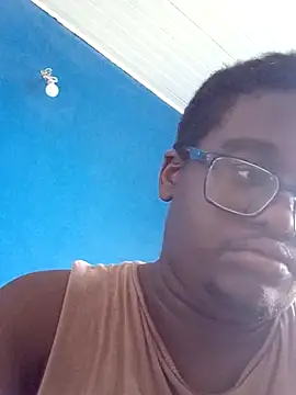 Snapshot of Jeanlaurent972 chatting on November 11, 2025, 2:45 pm Jeanlaurent972 online show from November 11, 2025, 2:45 pm