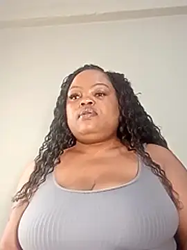 hugemelonsxxx online show from November 26, 2025, 12:16 pm