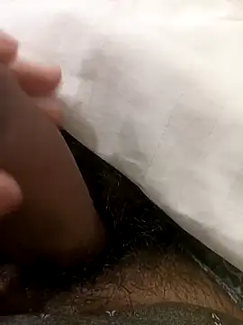 Snapshot of Johnnnm6o chatting on January 7, 2026, 5:23 am Johnnnm6o online show from January 7, 2026, 5:23 am