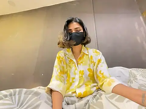 MaYaa  11 online show from March 11, 2025, 5:02 pm