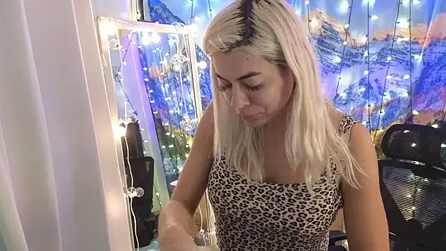 cunty tranny lydia online show from February 6, 2026, 4:41 am