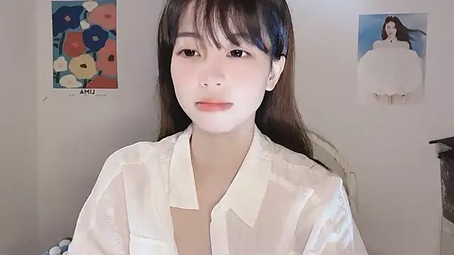 -Hottie online show from December 16, 2025, 4:11 pm