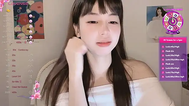 -Hottie online show from October 30, 2025, 4:15 pm