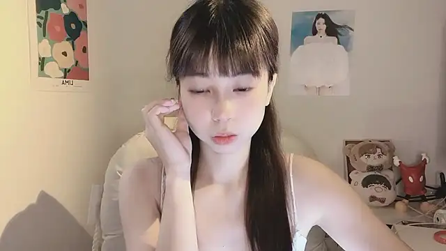 Snapshot of -Hottie chatting on September 9, 2025, 4:16 pm -Hottie online show from September 9, 2025, 4:16 pm