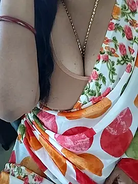 Snapshot of Tamil-ranjitha chatting on March 17, 2025, 6:51 am Tamil-ranjitha online show from March 17, 2025, 6:51 am