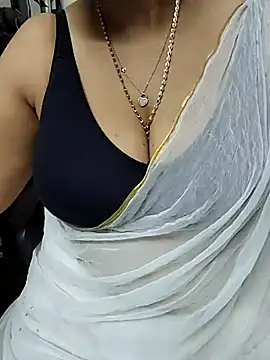 Snapshot of Tamil-ranjitha chatting on March 1, 2025, 6:54 pm Tamil-ranjitha online show from March 1, 2025, 6:54 pm