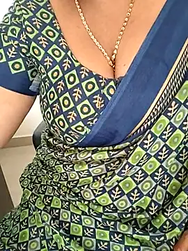 Snapshot of Tamil-ranjitha chatting on March 10, 2025, 4:38 am Tamil-ranjitha online show from March 10, 2025, 4:38 am