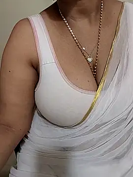 Snapshot of Tamil-ranjitha chatting on February 25, 2025, 5:30 am Tamil-ranjitha online show from February 25, 2025, 5:30 am