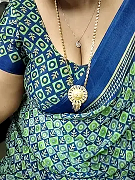 Snapshot of Tamil-ranjitha chatting on February 12, 2025, 4:55 pm Tamil-ranjitha online show from February 12, 2025, 4:55 pm