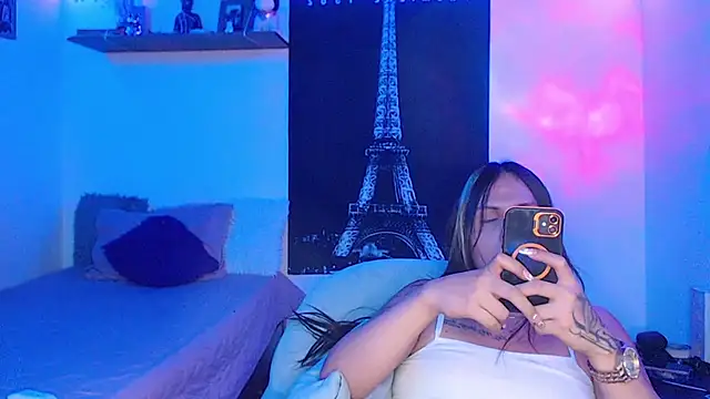 julianasweet69 online show from September 23, 2025, 11:23 pm