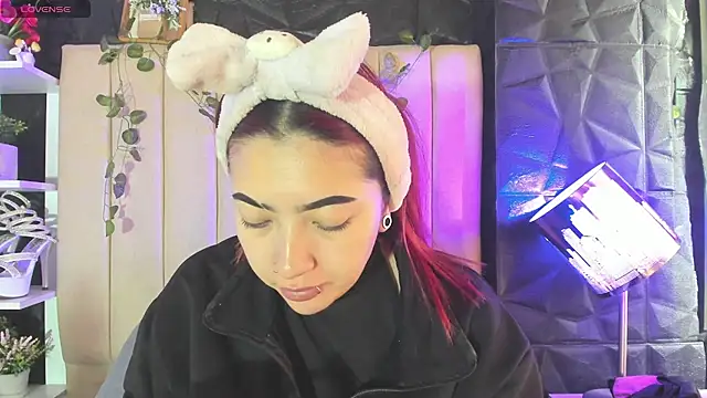 Snapshot of Mia_Rinn chatting on January 16, 2026, 2:10 pm Mia Rinn online show from January 16, 2026, 2:10 pm