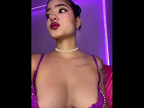 charlotte 9999 online show from November 5, 2025, 6:55 pm