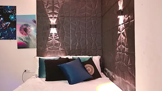 graceymilf666 online show from October 12, 2025, 11:44 am