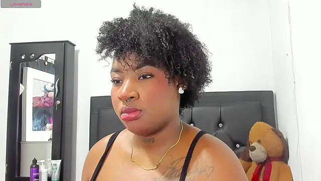 Snapshot of Natassha_brown1 chatting on October 18, 2025, 2:13 am Natassha brown1 online show from October 18, 2025, 2:13 am