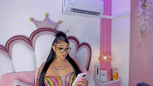 Snapshot of Mia_Jansen chatting on June 4, 2026, 1:38 pm Mia Jansen online show from June 4, 2026, 1:38 pm