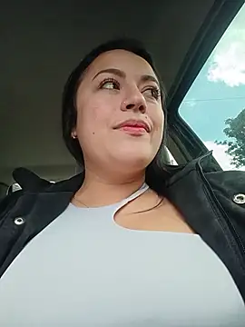 Snapshot of Lesly_10- chatting on May 22, 2026, 7:01 pm Lesly 10- online show from May 22, 2026, 7:01 pm