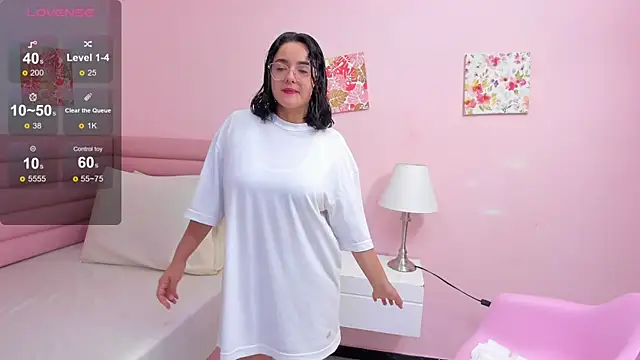 Snapshot of kae_styles chatting on October 21, 2025, 8:19 pm kae styles online show from October 21, 2025, 8:19 pm