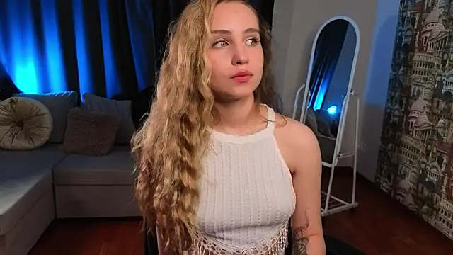 Snapshot of Alice_loft chatting on July 1, 2026, 4:13 am Alice loft online show from July 1, 2026, 4:13 am