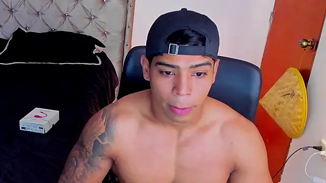 Andrew wolf7 online show from January 8, 2026, 12:27 am