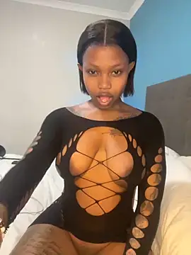 InkLady444 online show from November 18, 2025, 4:38 am