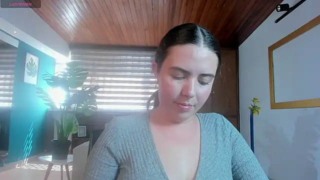 Lyssa Muller online show from November 18, 2025, 6:55 pm