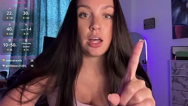 sweetsariaah online show from November 3, 2025, 6:11 pm