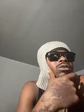 SluttyLyfe4L online show from June 3, 2026, 2:33 pm