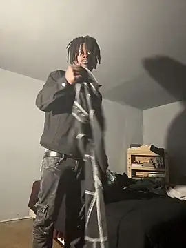 SluttyLyfe4L online show from April 18, 2026, 8:42 pm