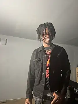 SluttyLyfe4L online show from April 18, 2026, 7:07 pm