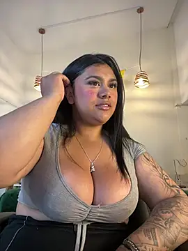 Snapshot of _Dulcinea_1 chatting on July 28, 2026, 11:17 am Dulcinea 1 online show from July 28, 2026, 11:17 am