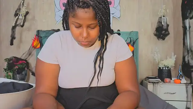 Alexa roussee online show from November 4, 2025, 12:53 pm