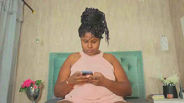 Alexa roussee online show from October 11, 2025, 12:50 pm