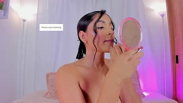 AishaPeyton online show from May 17, 2026, 5:18 am