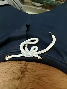 Snapshot of AndrewG_8551 chatting on December 9, 2024, 6:12 am AndrewG 8551 online show from December 9, 2024, 6:12 am