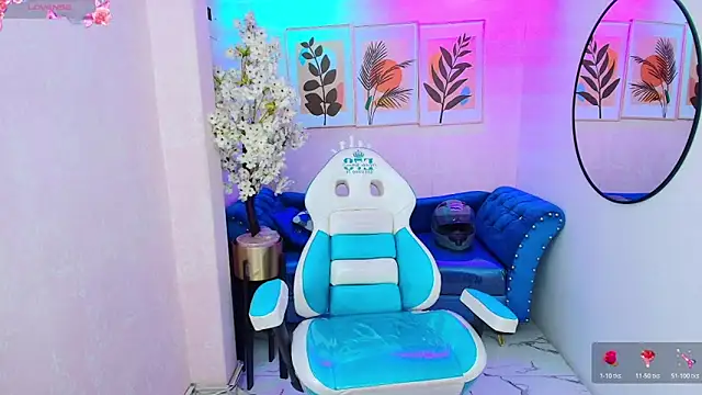 Dafne huges online show from November 25, 2025, 7:36 pm