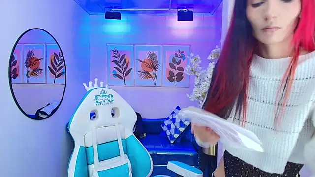 Dafne huges online show from October 8, 2025, 7:25 pm