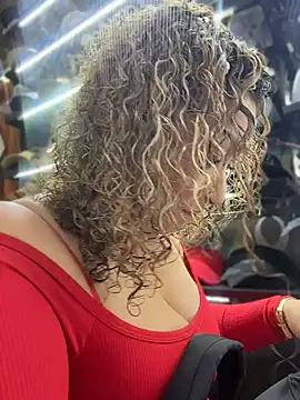 Katti Barrera online show from July 18, 2026, 9:45 pm