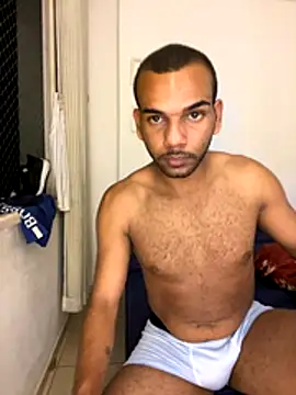 Snapshot of noahmarins chatting on October 27, 2025, 2:01 am noahmarins online show from October 27, 2025, 2:01 am