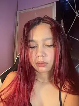 Snapshot of ursweet_babygirl chatting on June 12, 2026, 5:10 pm ursweet babygirl online show from June 12, 2026, 5:10 pm