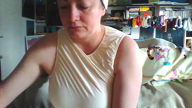 MariaAnaSunshine online show from December 20, 2025, 8:39 am