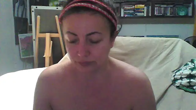 MariaAnaSunshine online show from September 10, 2025, 6:40 pm