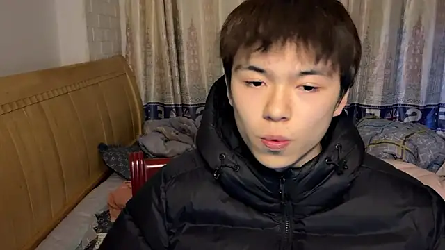 Snapshot of xiaottt1918 chatting on January 24, 2025, 11:15 am xiaottt1918 online show from January 24, 2025, 11:15 am