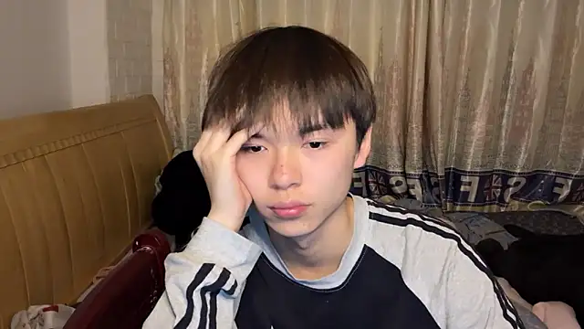 Snapshot of xiaottt1918 chatting on January 11, 2025, 12:40 pm xiaottt1918 online show from January 11, 2025, 12:40 pm